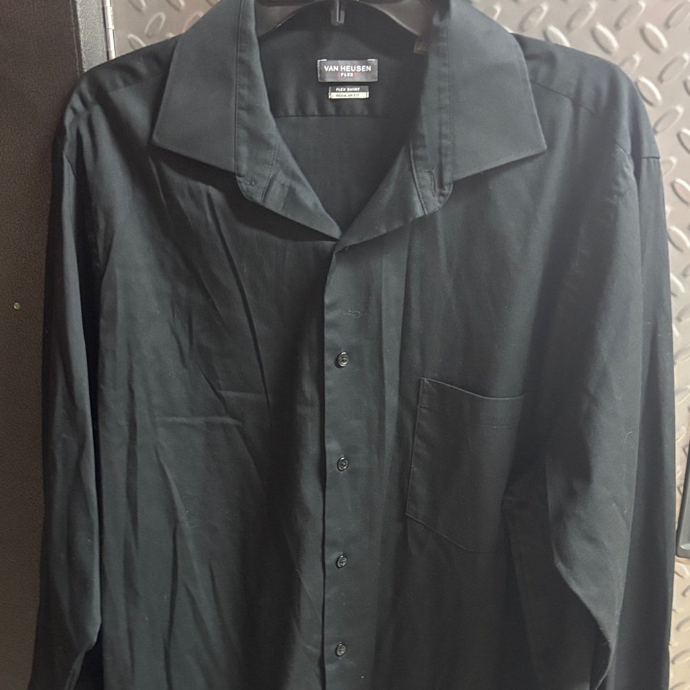Van Heusen Men's Classic Black Dress Shirt